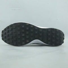 NIKE WAFFLE DEBUT