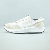 NIKE WAFFLE DEBUT