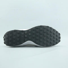 NIKE WAFFLE DEBUT