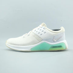 NIKE  AIR MAX BELLA TR 4