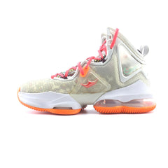NIKE  LEBRON 19