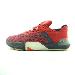 UNDER ARMOUR  TRIBASE REIGN 5