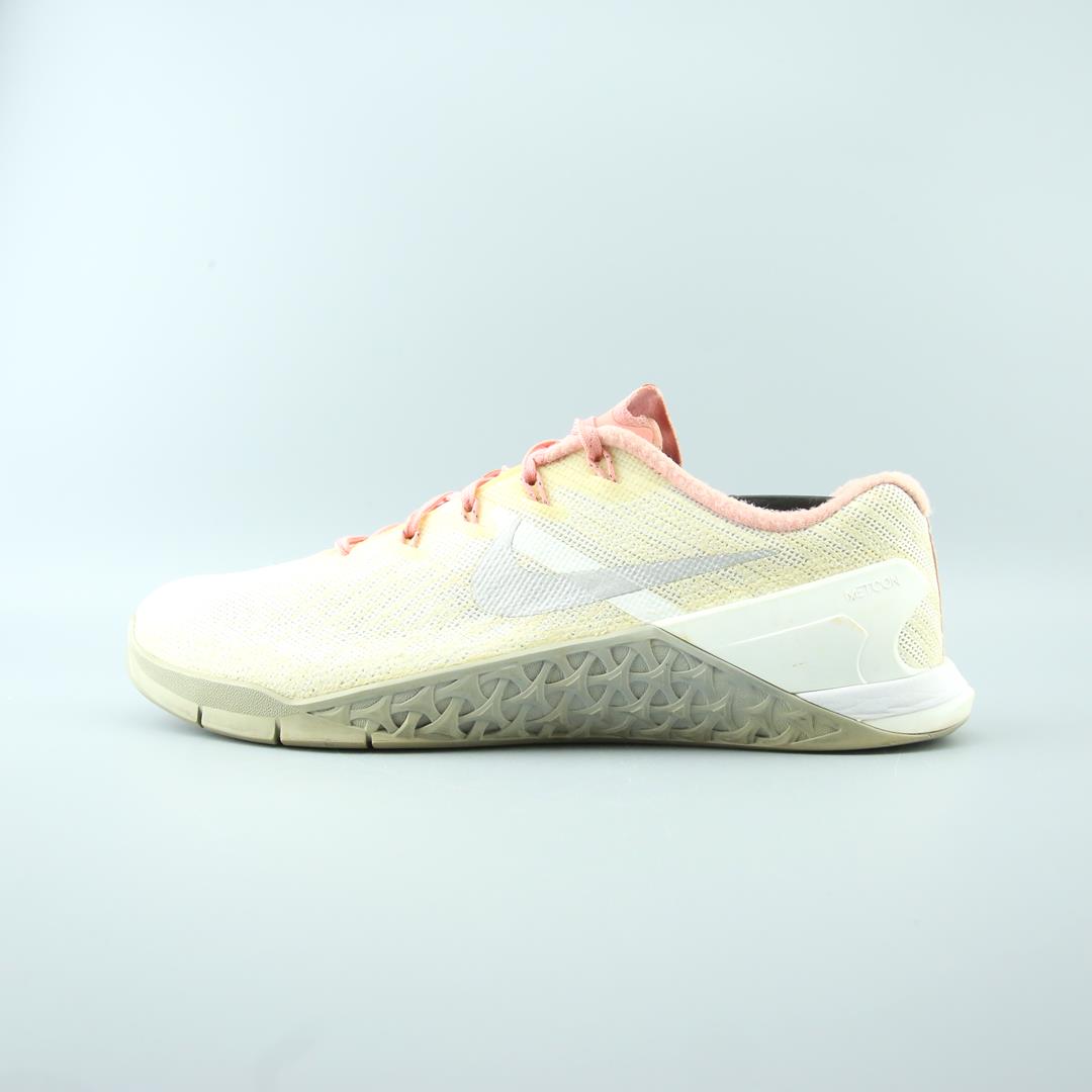 NIKE METCON  3
