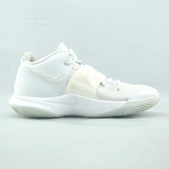 NIKE  KYRIE FLYTRAP 3